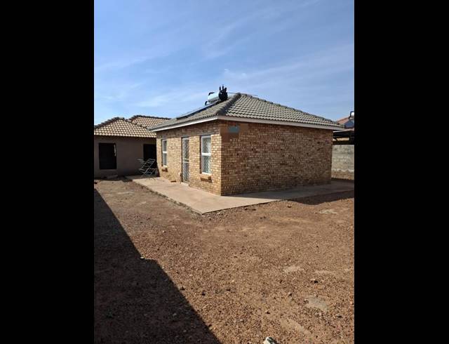 3 BEDROOM HOUSE FOR SALE IN LEHAE